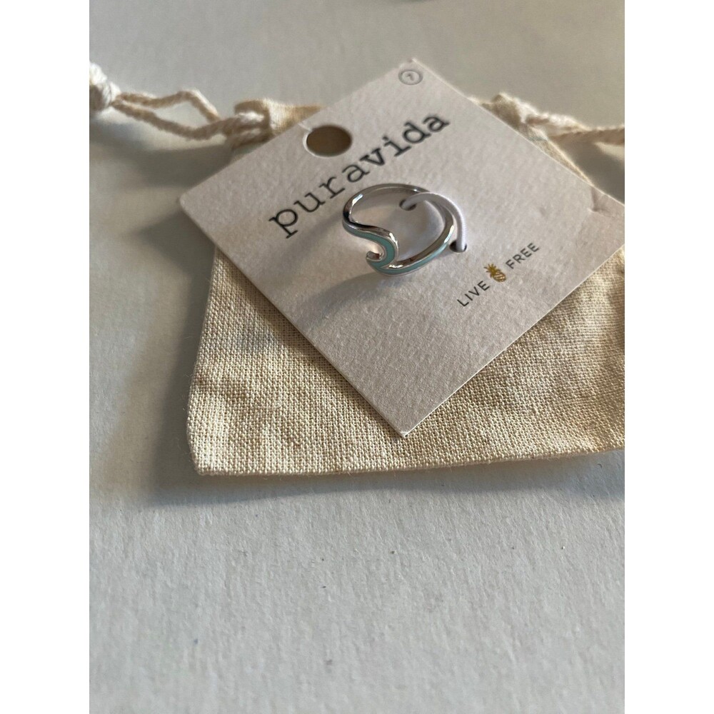 NWT Pura Vida Ring